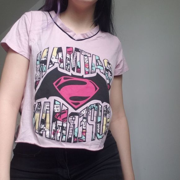 ✨2FOR15$✨Pink Batman Superman Crop Top - Picture 3 of 8